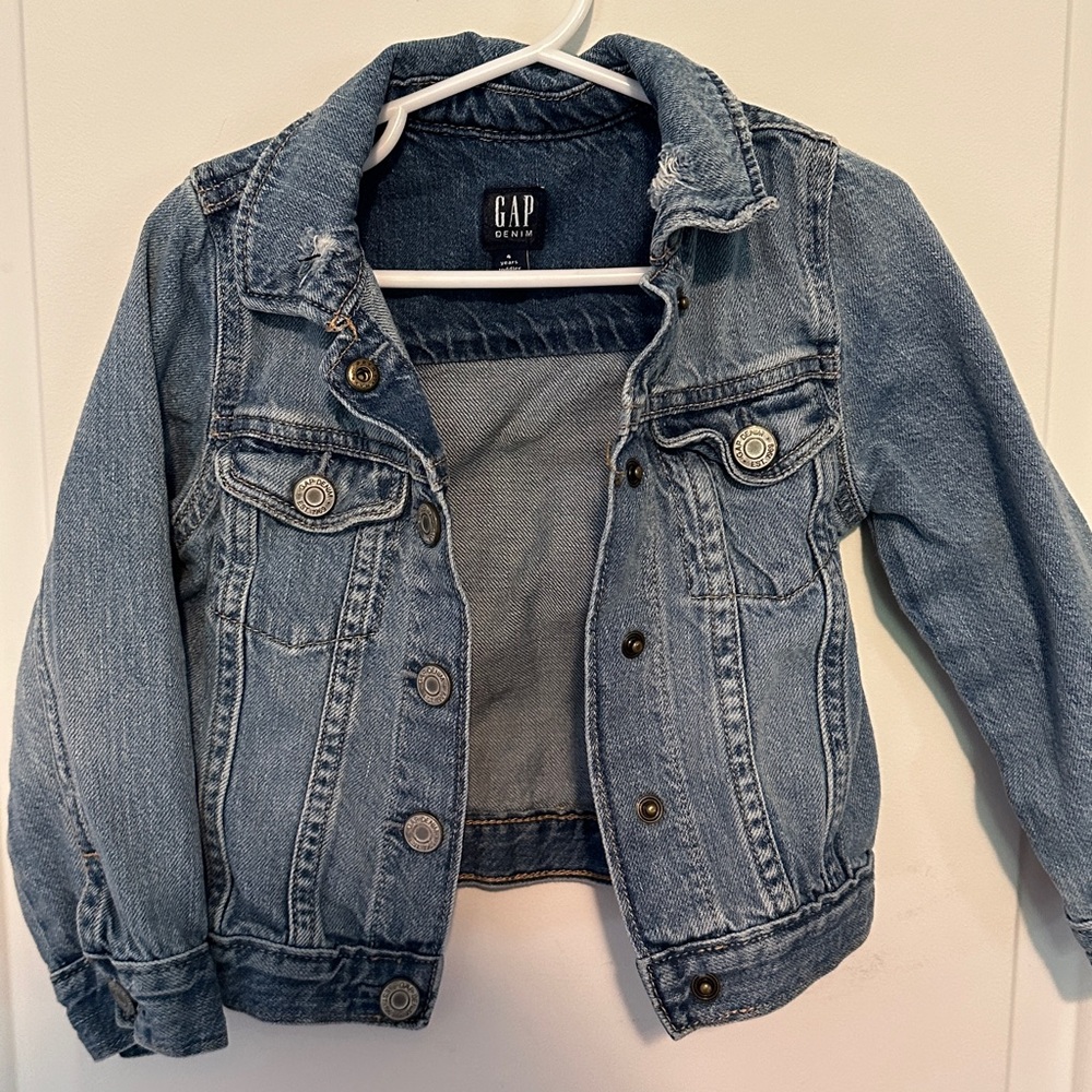 GAP Blue Jean Jacket Classic Denim Style